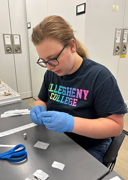 Jennifer labeling specimens in Collections
