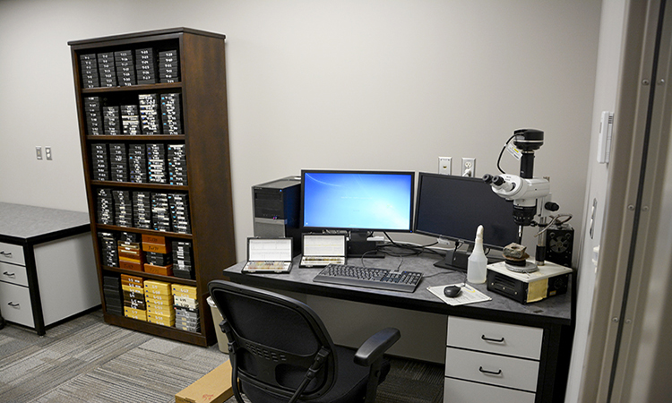 Wilson M. Laird Core & Sample Library photomicrograph area