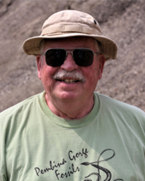Jim ready to go paleo-fishing at the Pembina dig