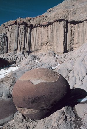 Spherical concretion in the Sentinel Butte Fm.,